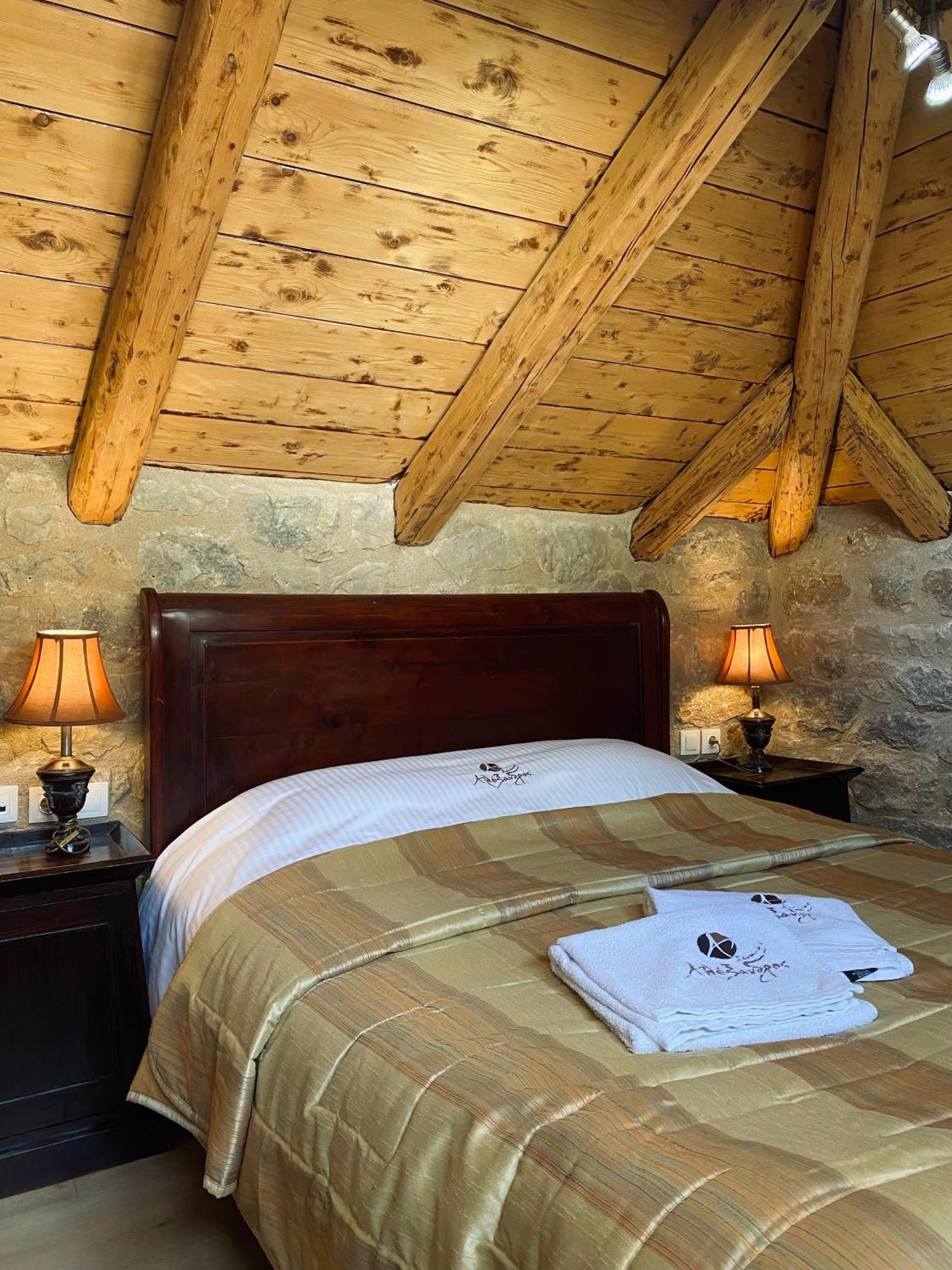 אראחובה Alexandros Guesthouse מראה חיצוני תמונה