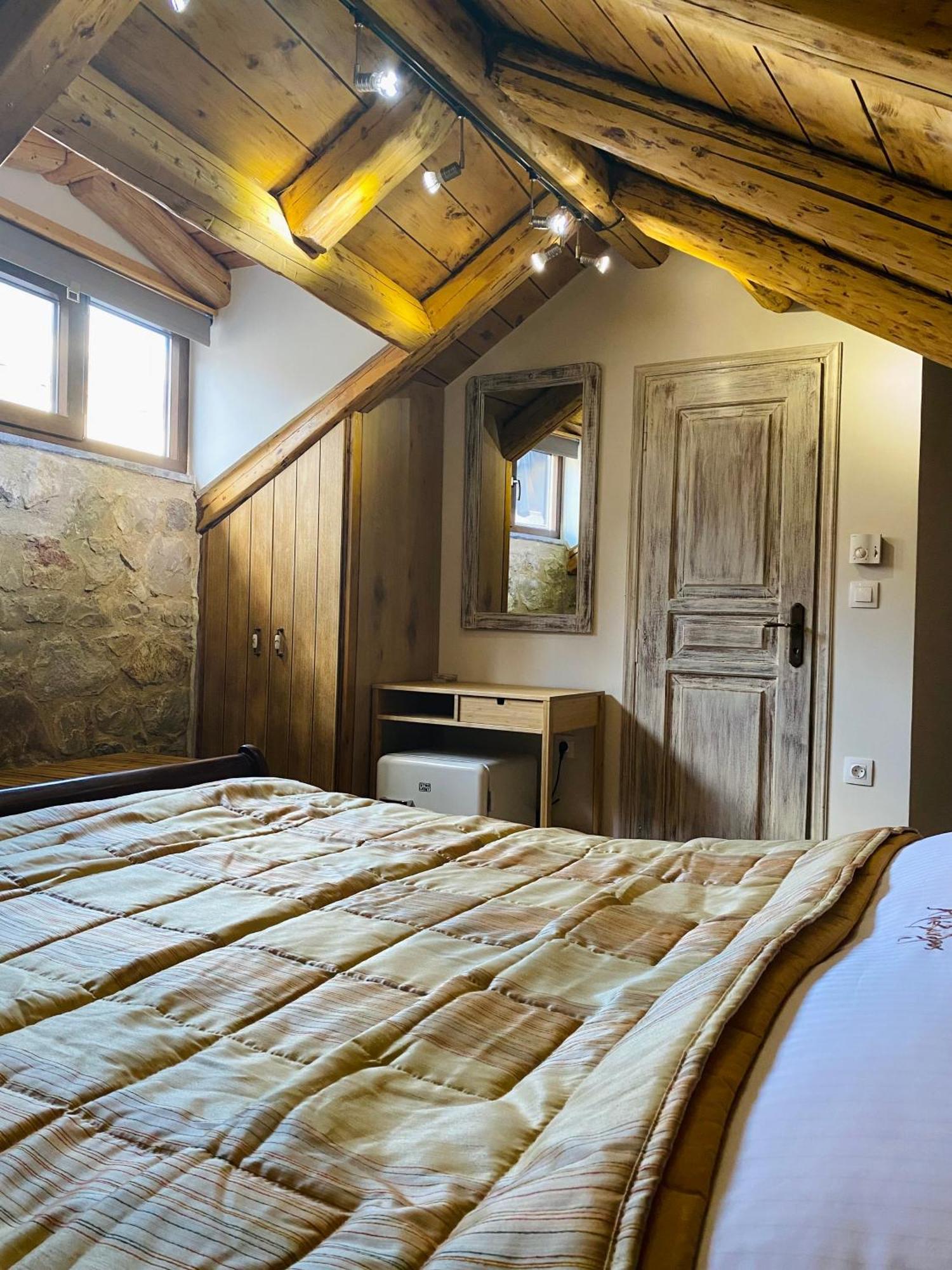 אראחובה Alexandros Guesthouse מראה חיצוני תמונה