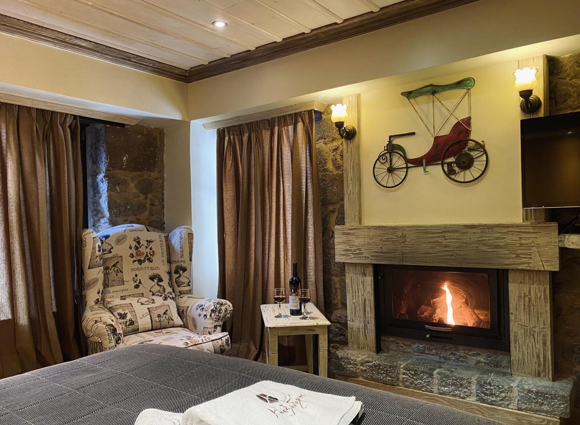 אראחובה Alexandros Guesthouse מראה חיצוני תמונה